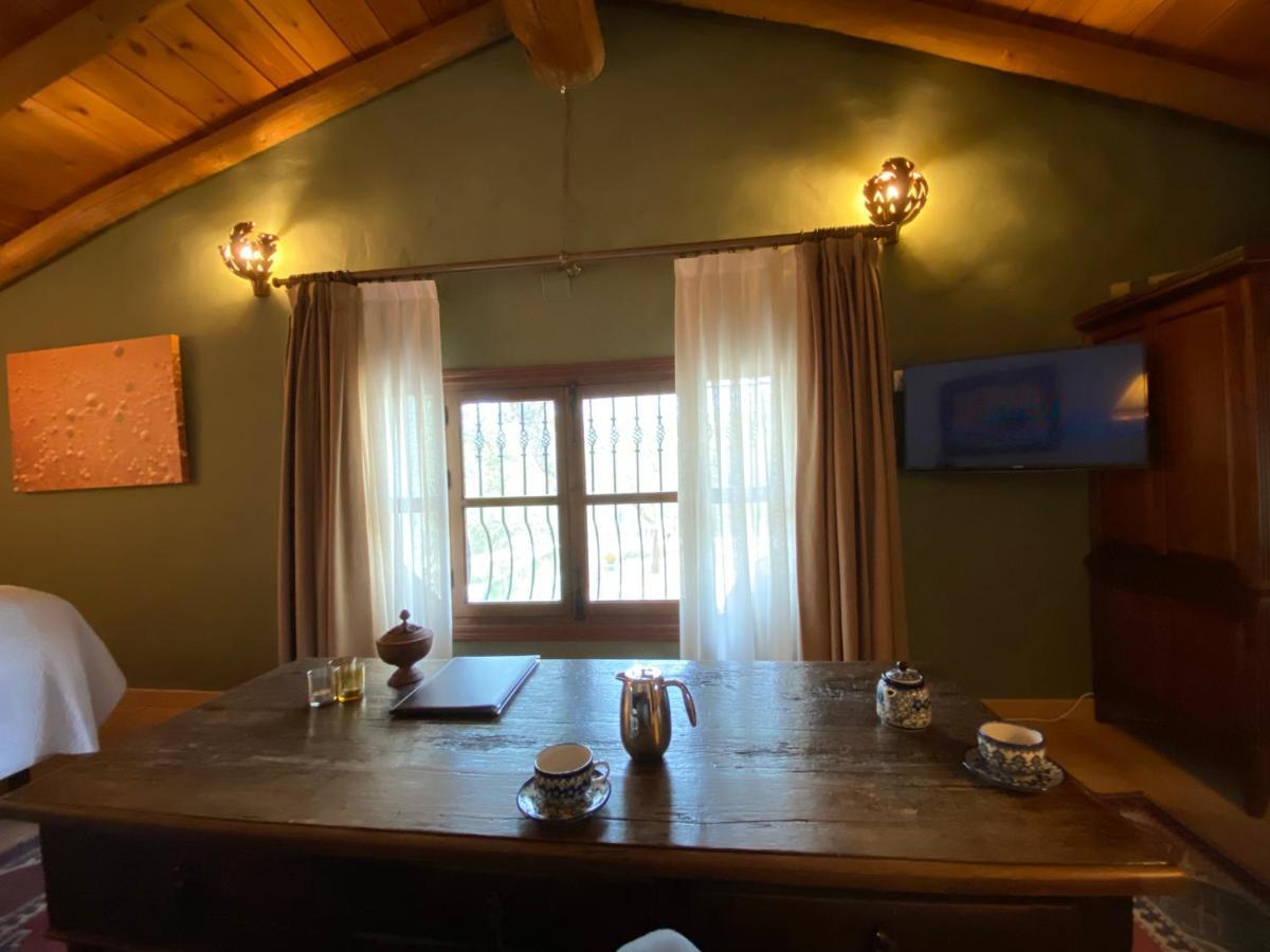 Valle del Arroyo Casas Rurales - B&B - Solo adultos Cortelazor Esterno foto