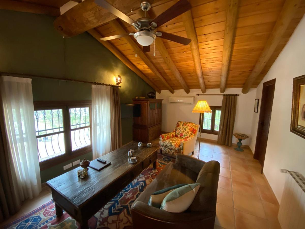 Valle del Arroyo Casas Rurales - B&B - Solo adultos Cortelazor Esterno foto
