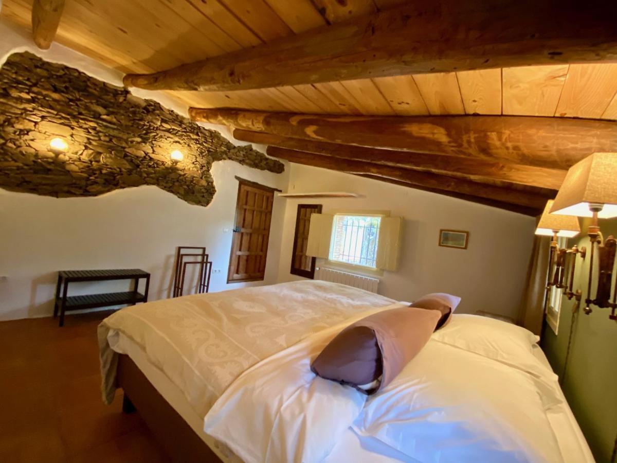 Valle del Arroyo Casas Rurales - B&B - Solo adultos Cortelazor Esterno foto