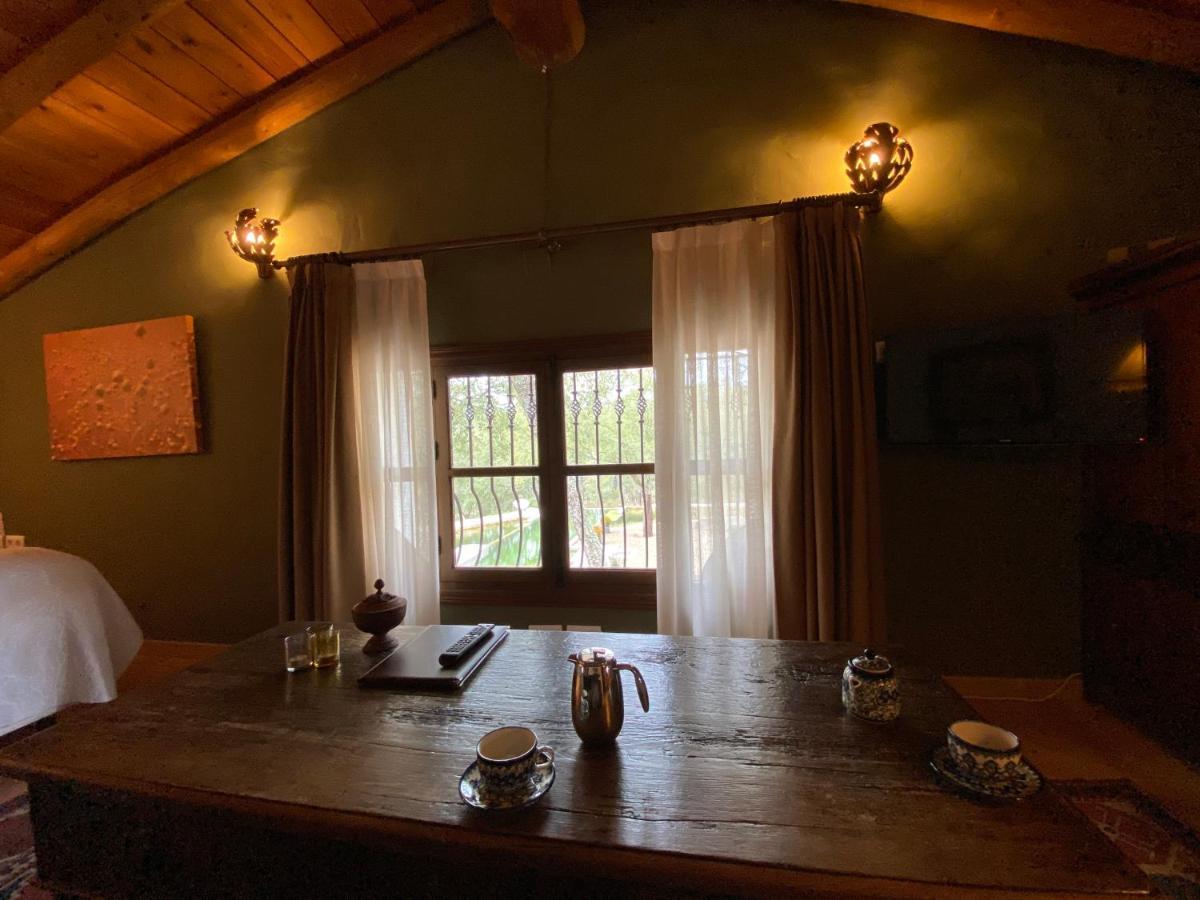 Valle del Arroyo Casas Rurales - B&B - Solo adultos Cortelazor Esterno foto